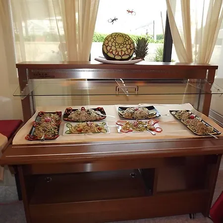 Piper & River Hotel 3*