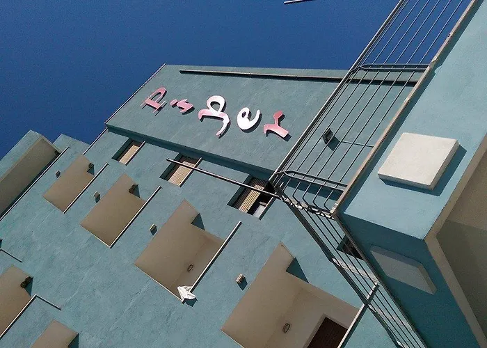 Piper & River 3* Montesilvano