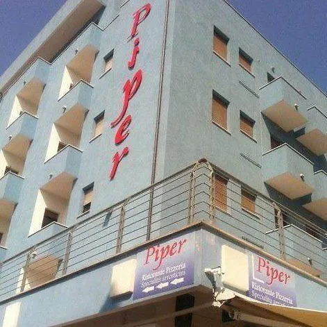 Hotel Piper & River 3*